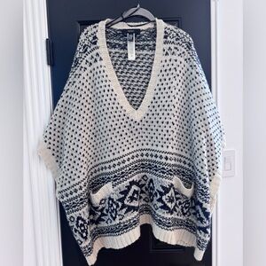 Forever 21 Navy and Cream Patterned Knit Cape Poncho NWOT